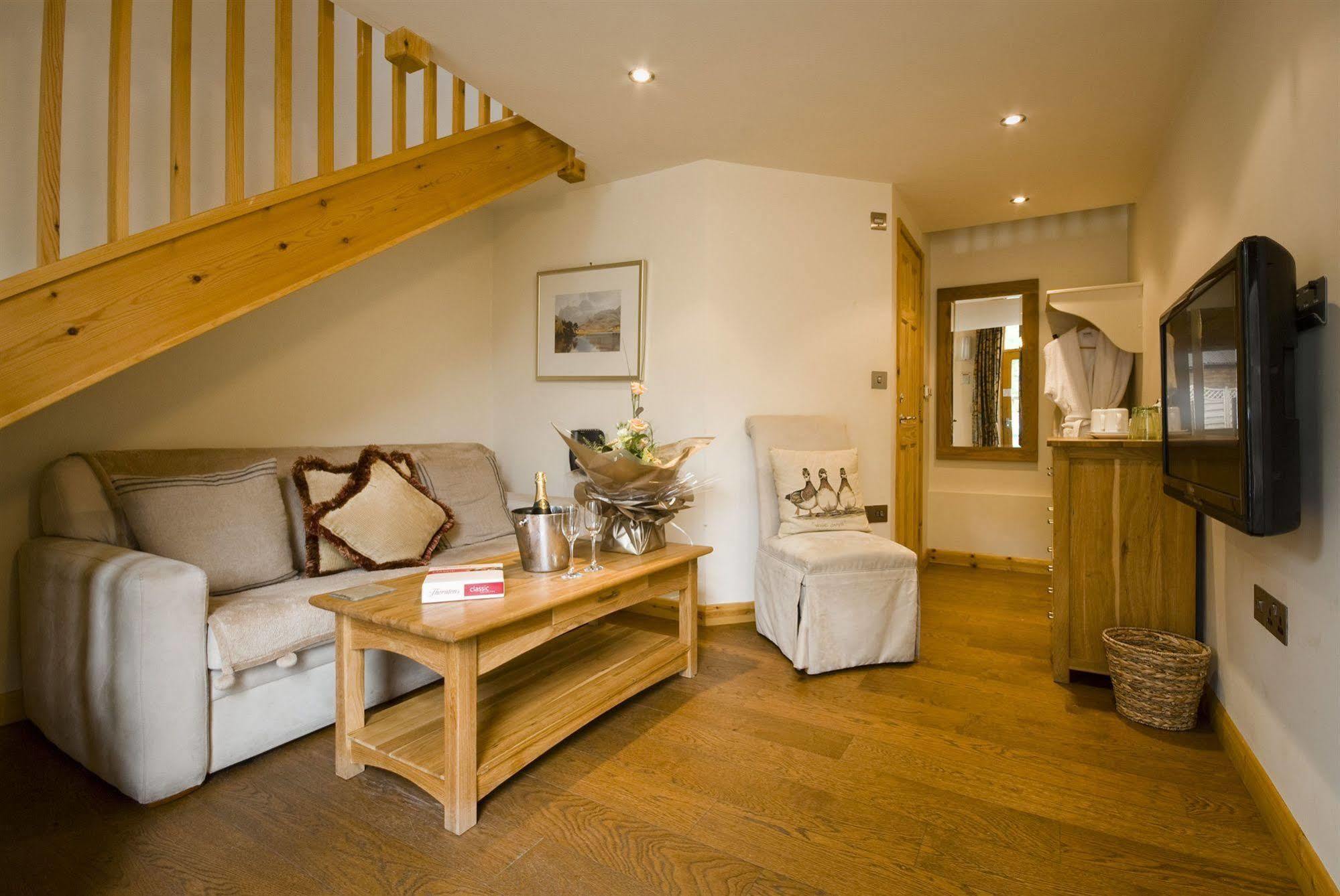 Tweedies Bar And Lodge Grasmere Exterior photo